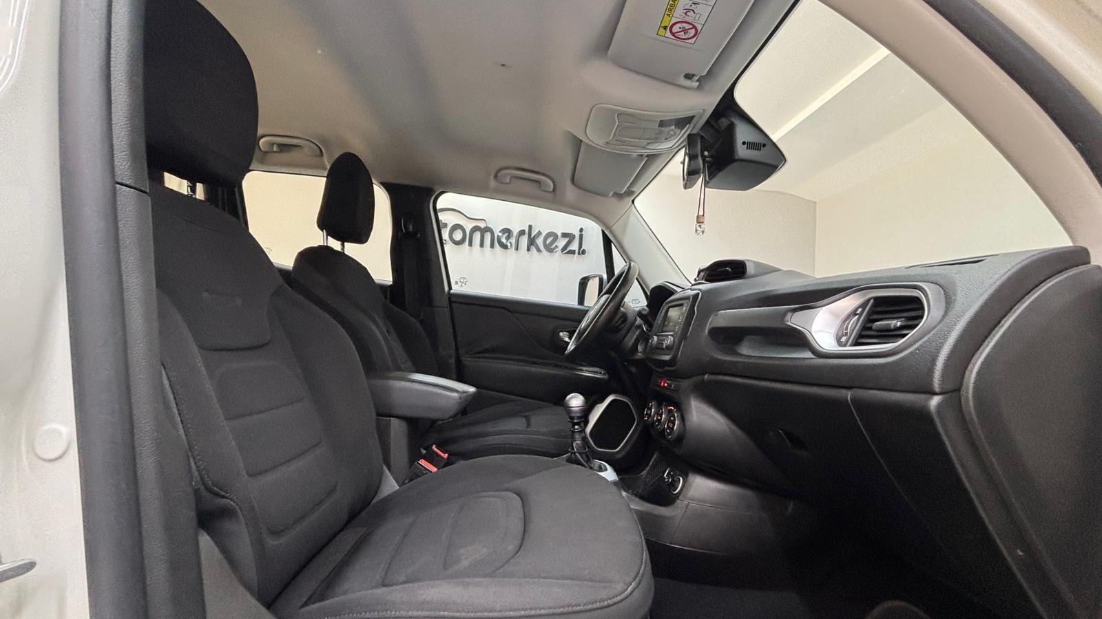 JEEP RENEGADE 14